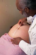 Bild av mätningar tas vid en prenatal besök